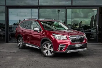 Subaru Forester 2018 photo 2