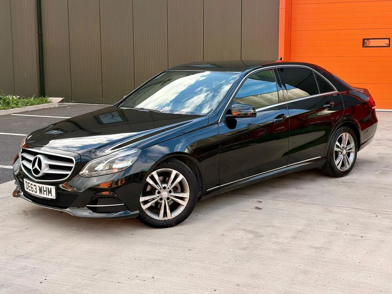 Mercedes-Benz E-Class 2014 photo 2