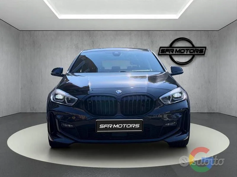 BMW 118I 2020 photo 2