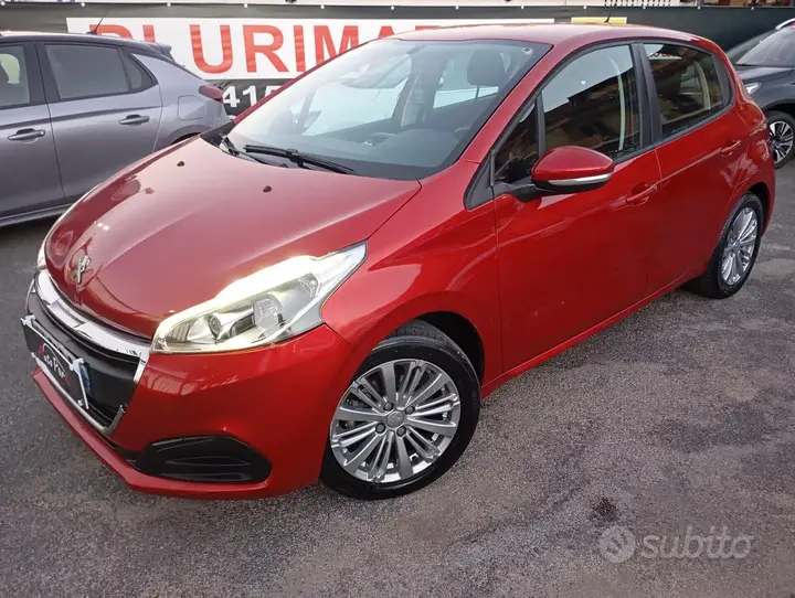 Peugeot 208 2019 photo 2