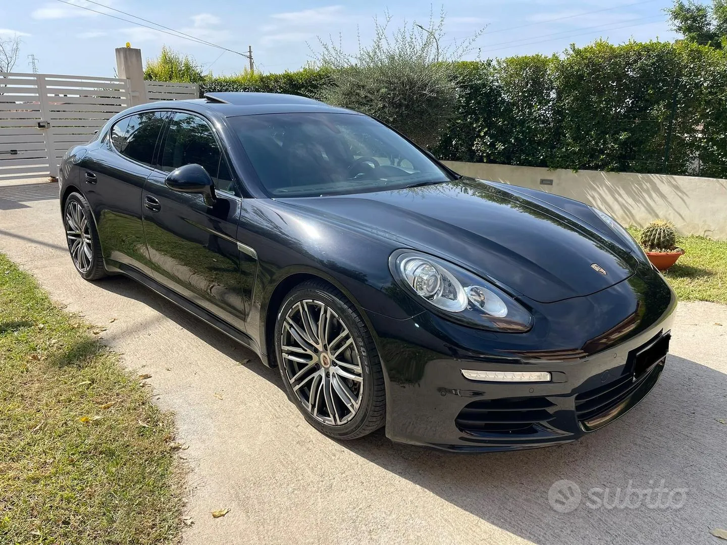 Porsche Panamera 2016 photo 4