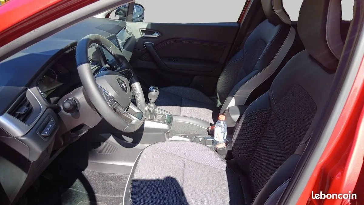 Renault Captur 2023 photo 5