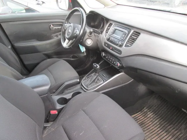 Kia Rondo 2015 photo 5
