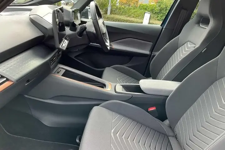 Cupra Born 2024 photo 2