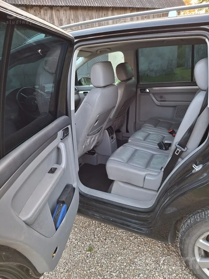 Volkswagen Touran 2004 photo 5
