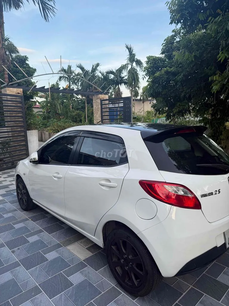 Mazda 2S 2013 photo 3