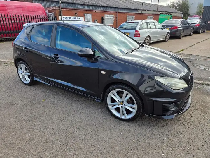 Seat Ibiza 2010 photo 3