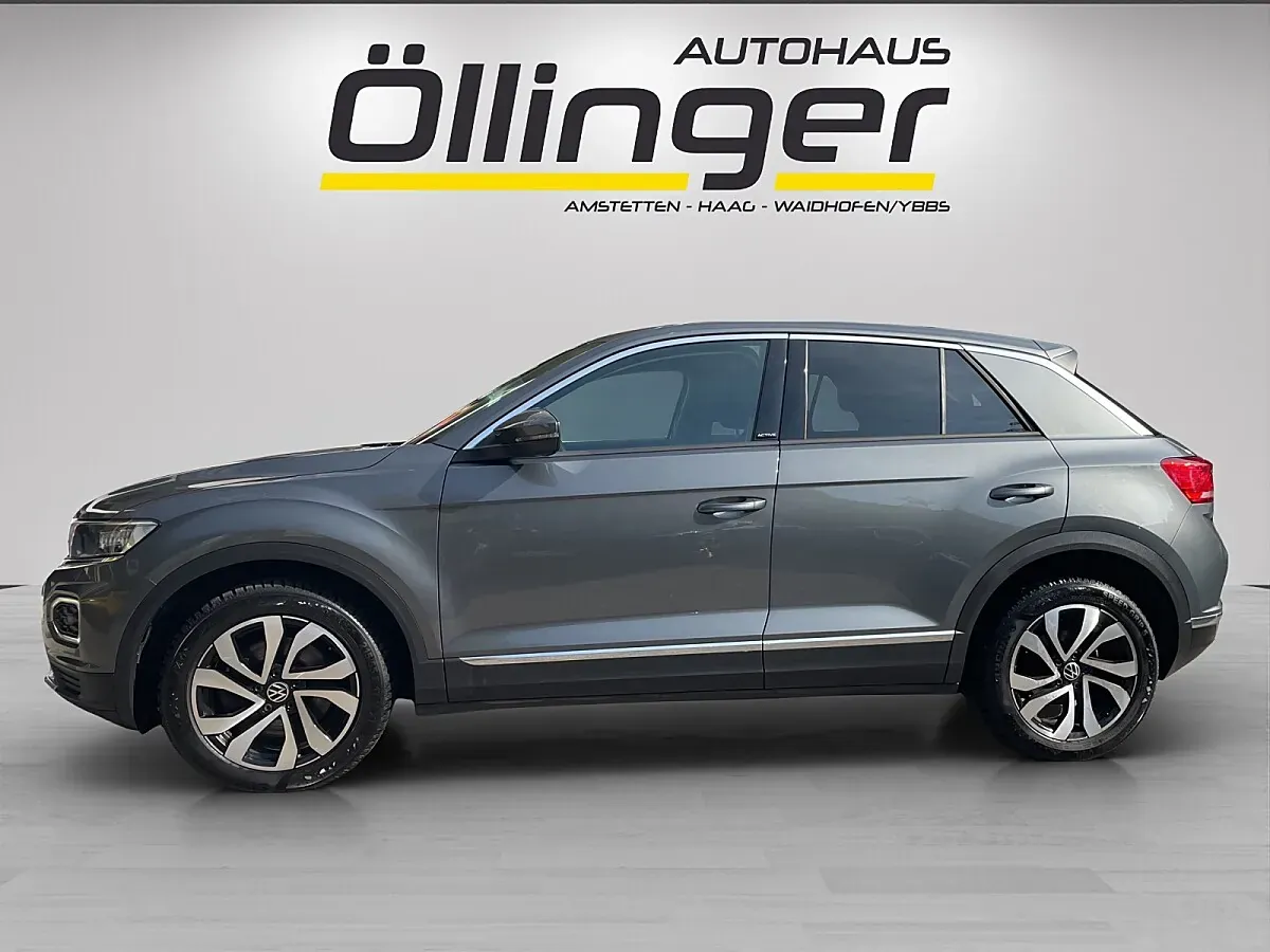 Volkswagen T-Roc 2022 photo 2