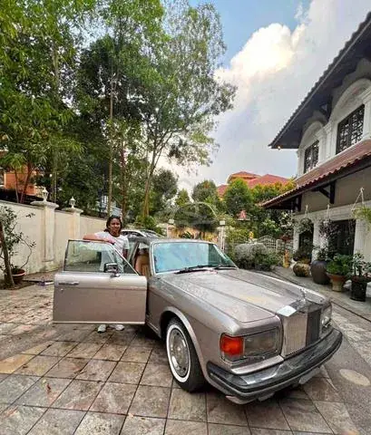 Rolls-Royce Silver Spirit