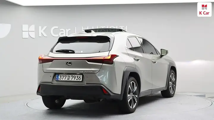 Lexus Ux250H 2024 photo 4