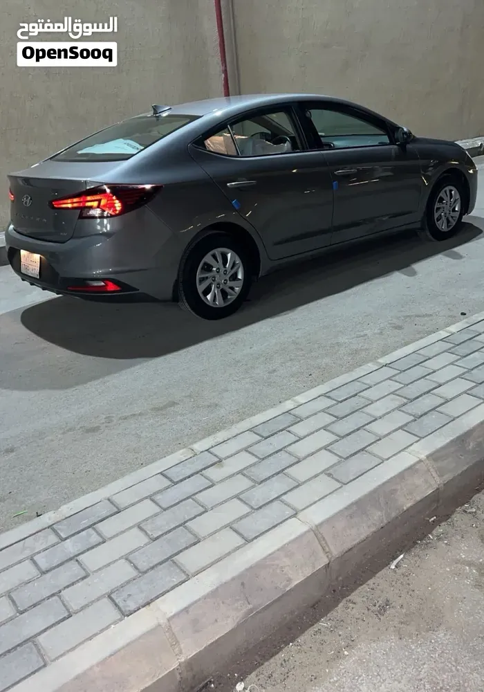 Hyundai Elantra 2020 photo 3
