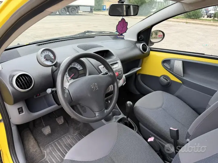 Peugeot 107 2009 photo 5