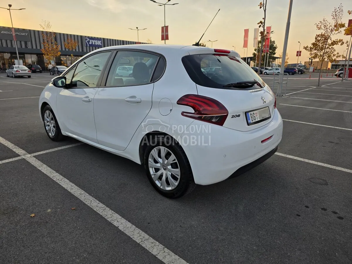 Peugeot 208 2016 photo 3