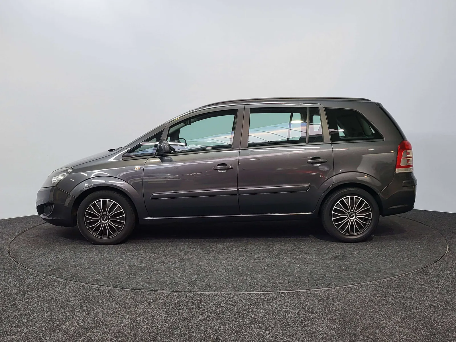 Opel Zafira 2012 photo 3