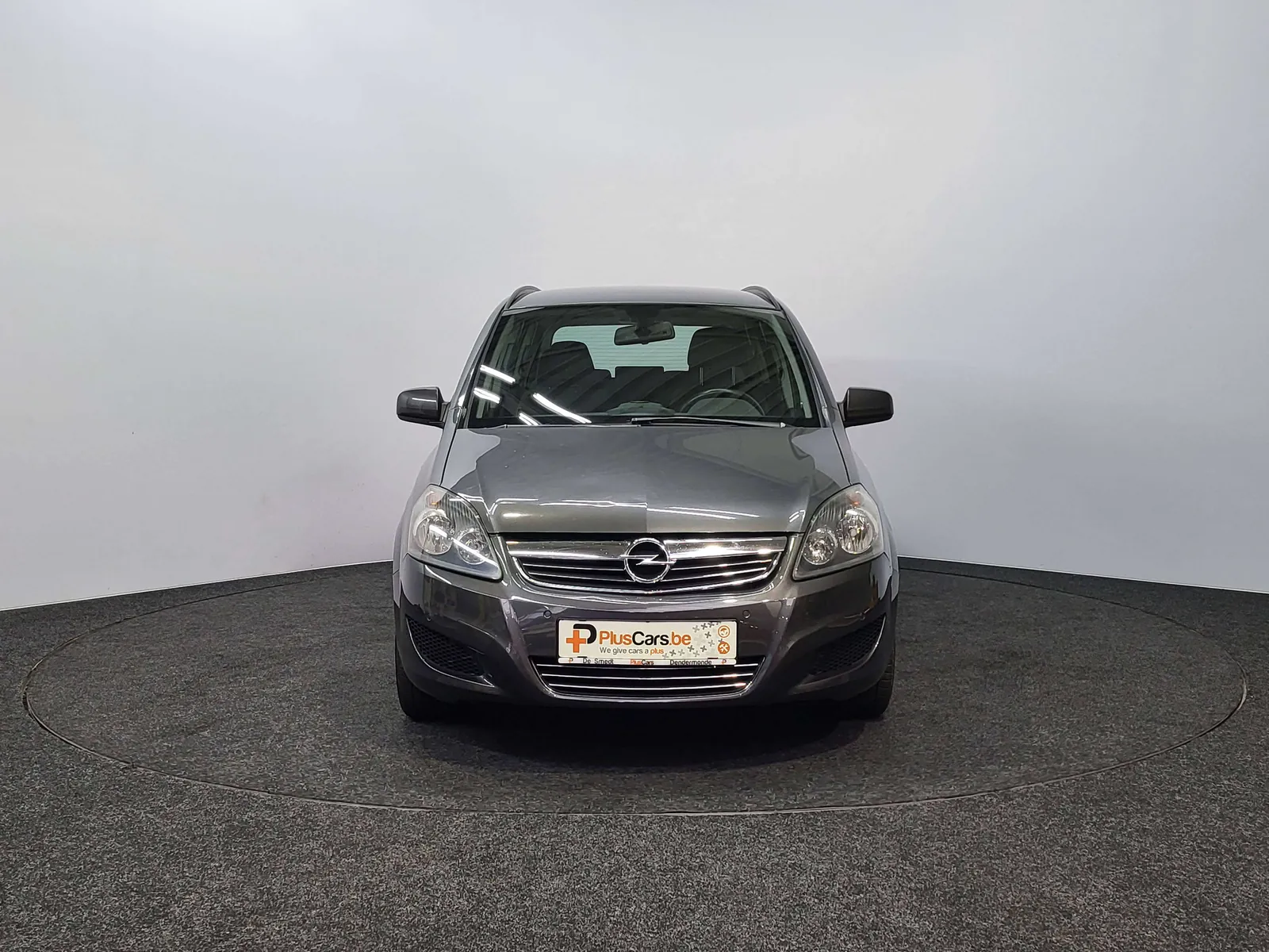 Opel Zafira 2012 photo 2