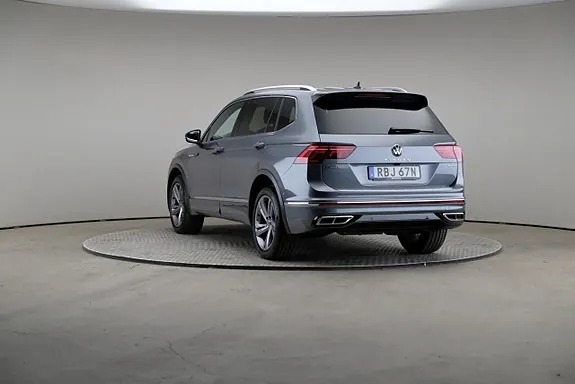 Volkswagen Tiguan Allspace 2024 photo 2