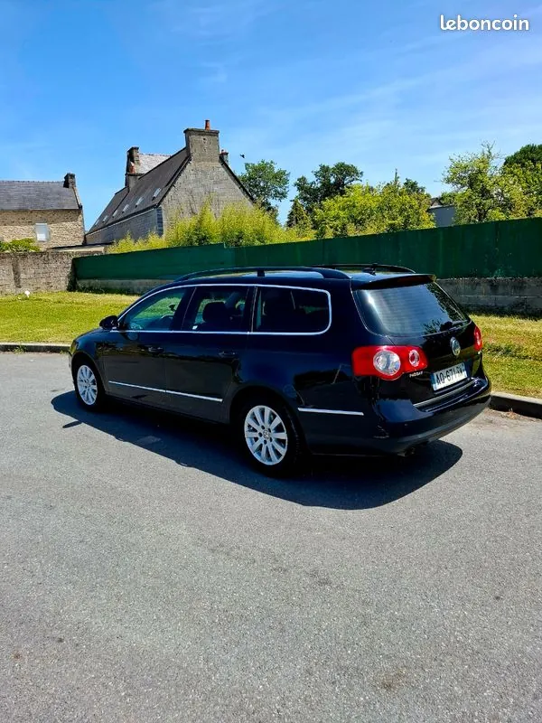 Volkswagen Passat 2010 photo 2