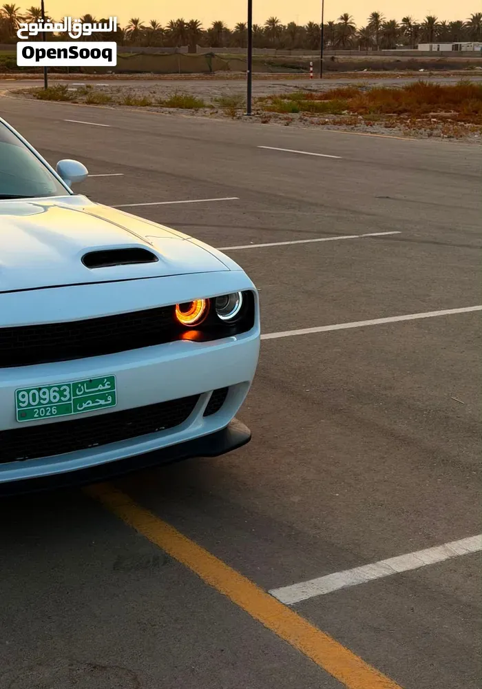 Dodge Challenger 2023 photo 2