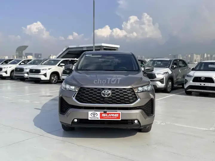 Toyota Innova Cross 2025 photo 2