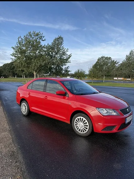 Seat Toledo 2014 photo 2