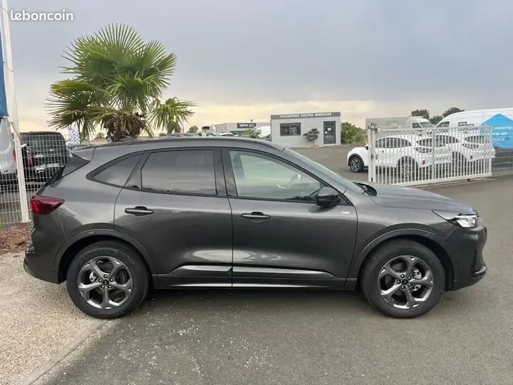 Ford Kuga 2026 photo 4