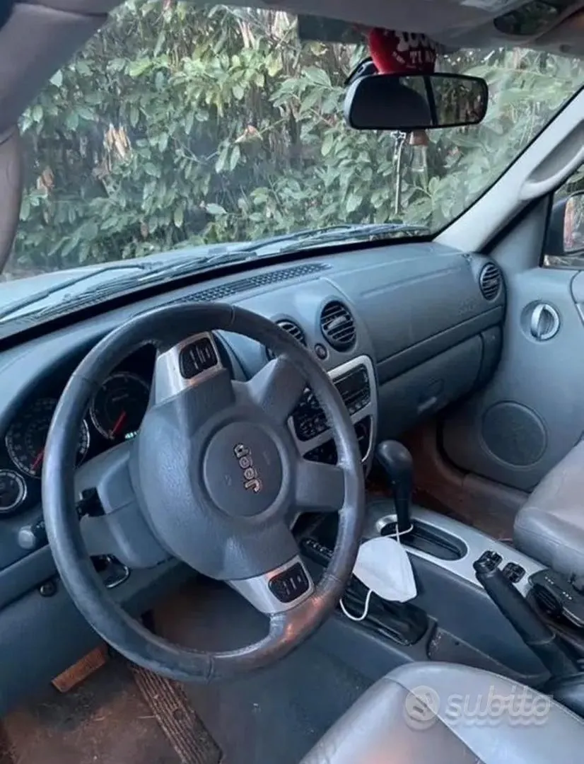 Jeep Cherokee 2007 photo 5