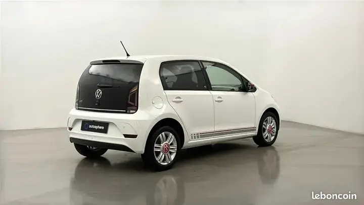 Volkswagen Up 2023 photo 5