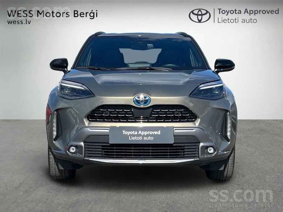 Toyota Yaris Cross Hybrid Crossover 2023 photo 5