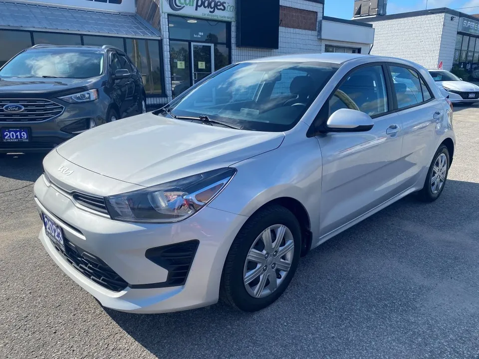 Kia Rio 5-Door 2023 photo 2