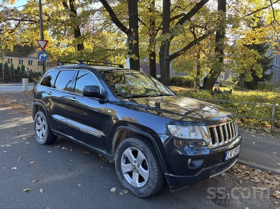 Jeep Grand Cherokee 2012 photo 2