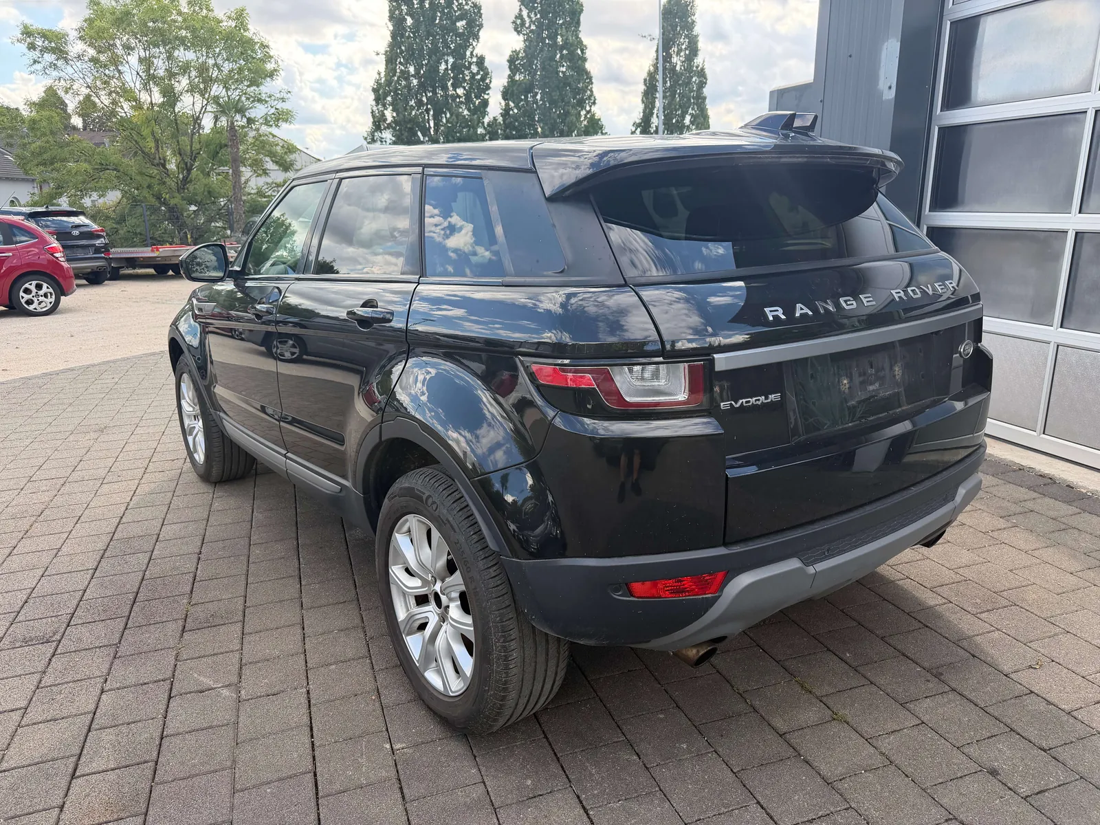 Land Rover Range Rover Evoque 2019 photo 3