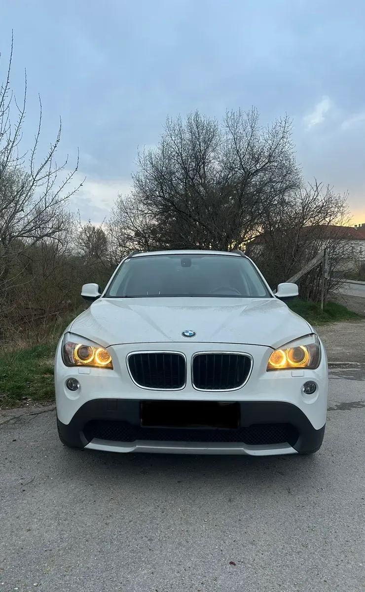 BMW X1 2011 photo 2