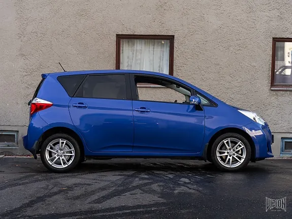 Toyota Verso-S 2011 photo 5