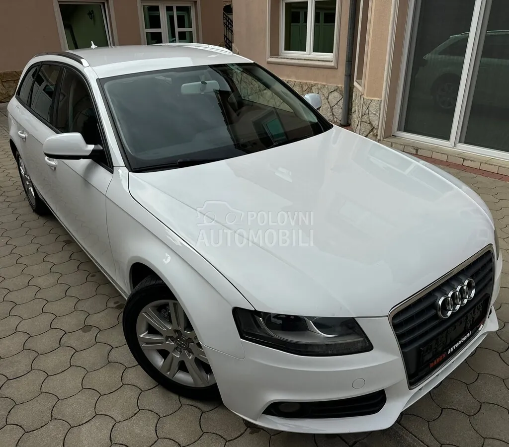 Audi A4 2011 photo 4