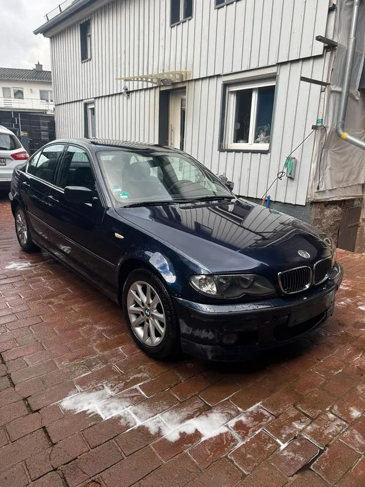 BMW 320I