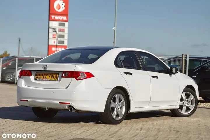 Honda Accord 2014 photo 2