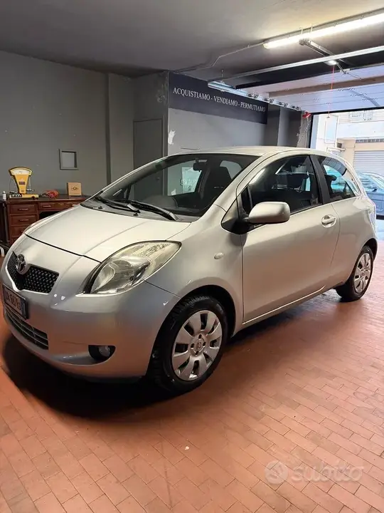 Toyota Yaris 2008 photo 4