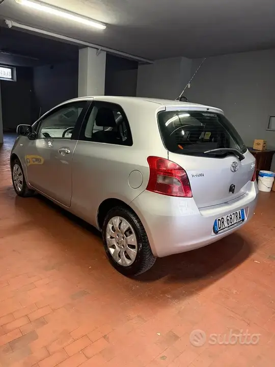Toyota Yaris 2008 photo 3