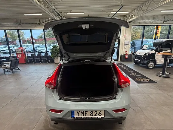Volvo V40 2018 photo 5