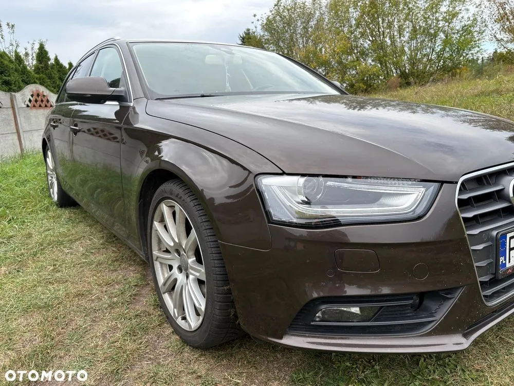Audi A4 Avant 2012 photo 3