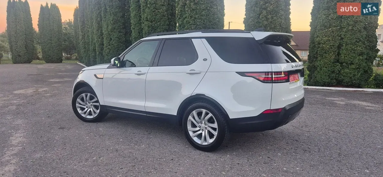 Land Rover Discovery 2017 photo 4