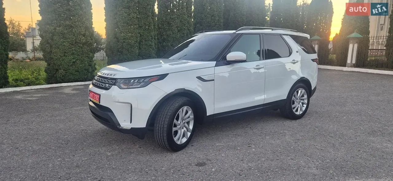 Land Rover Discovery 2017 photo 2