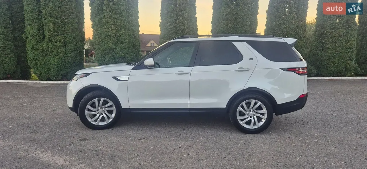 Land Rover Discovery 2017 photo 3