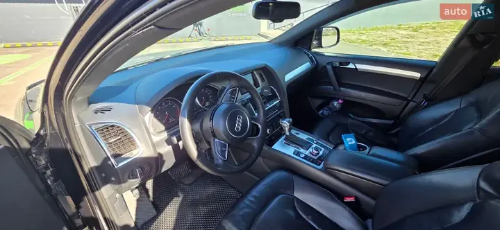 Audi Q7 2014 photo 4