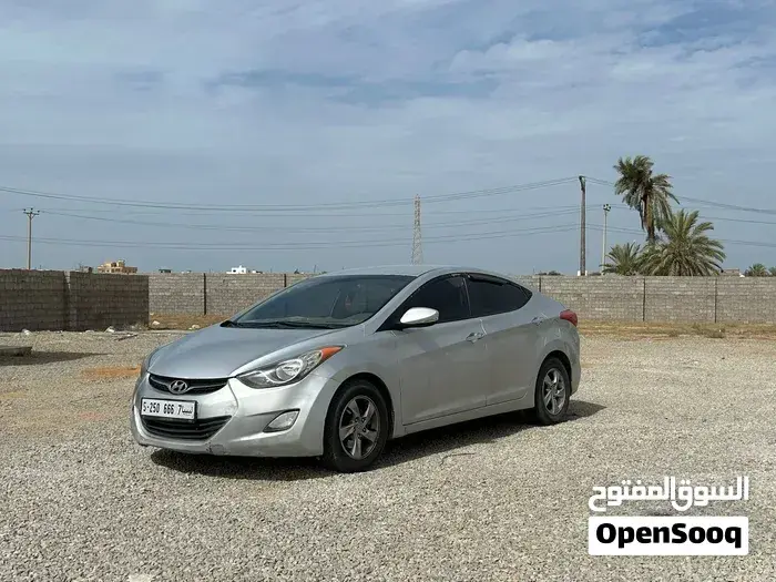Hyundai Elantra 2012 photo 2