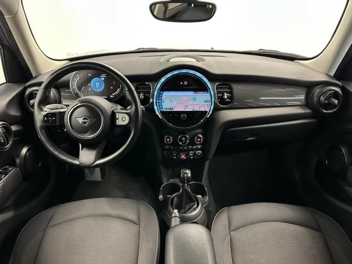 Mini One 2021 photo 2