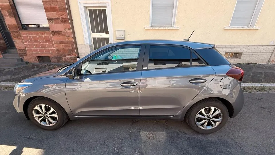 Hyundai I20