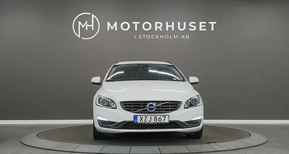 Volvo V60 2016 photo 2