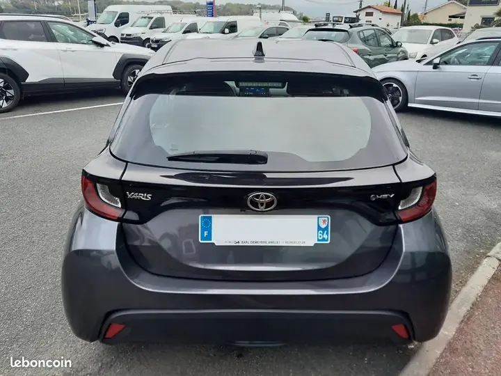 Toyota Yaris 2025 photo 5