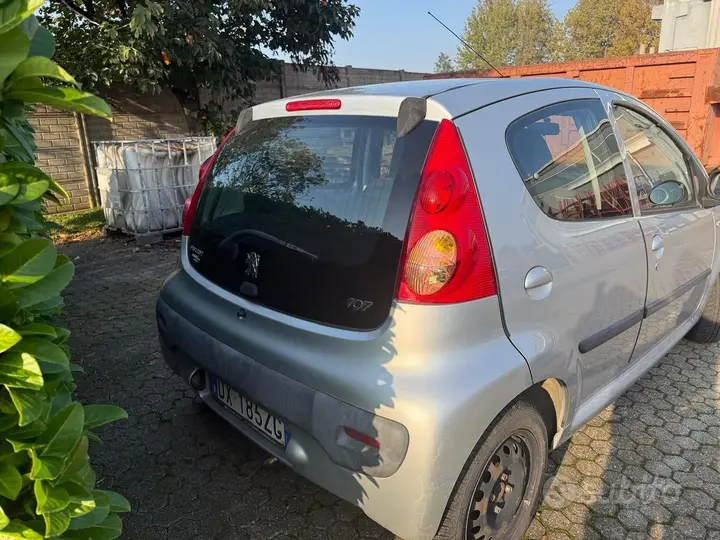 Peugeot 107 2009 photo 3